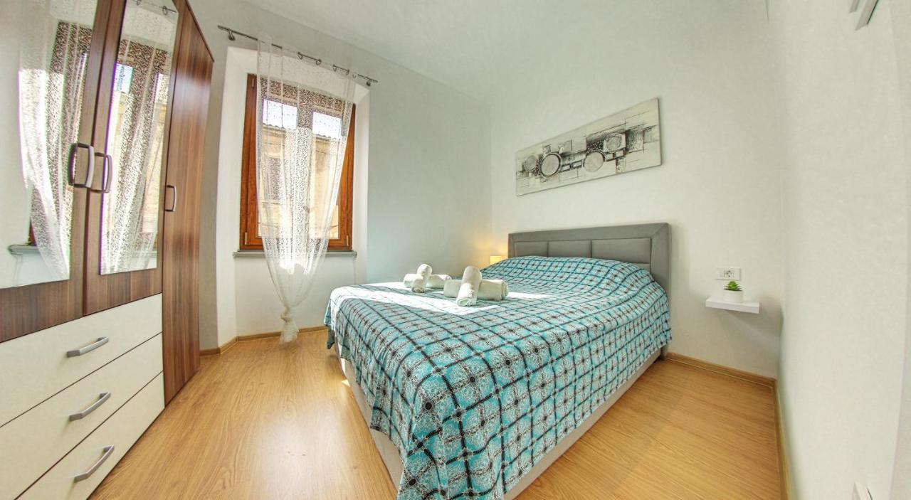 Caligula City Center Apartment Пула Екстериор снимка